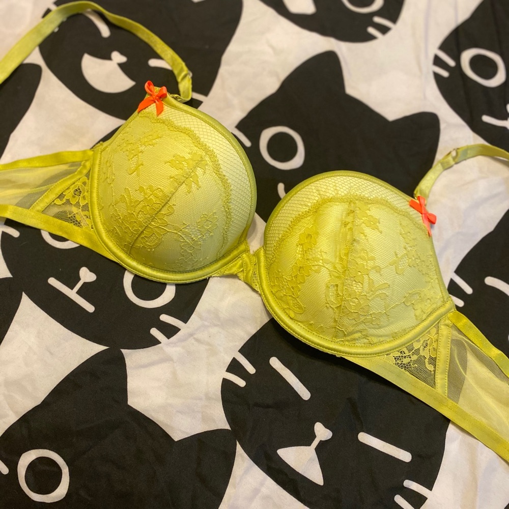Victoria secret bra